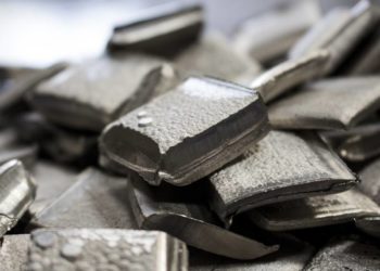 Níquel sufre su mayor pérdida mensual desde 2011; cobre también baja