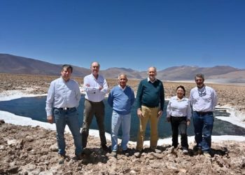 Ministro de minería de Chile verifica potencial de extracción de litio en salares Infieles y Aguilar