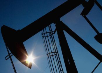 Petroleras venden participaciones en bloques mientras México mantiene detenidas las subastas