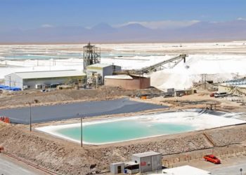 Chile: El cheque por US$30 millones de SQM que comunidades y municipios no pueden recibir