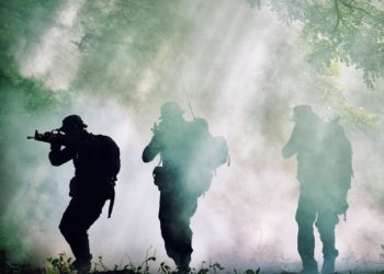 Tecnología: The complexities of military involvement in mining