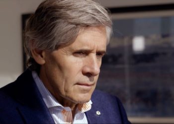 McEwen prices public offering, stock tumbles to 52-week low