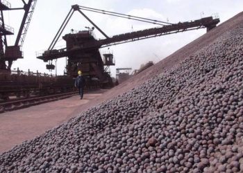 Por coronavirus, cae el indicador de envío de mineral de hierro 99.9%