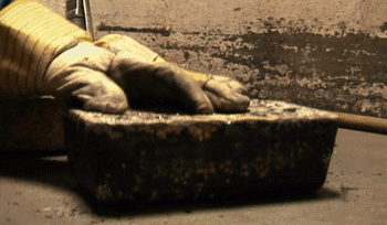 Gold price jumps to near 7-year high