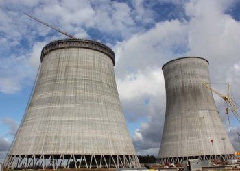 Emiratos Árabes concede una licencia para la primera central nuclear del mundo árabe