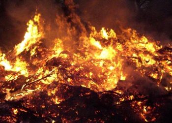 Recursos de Corriente & # 8217; campamento minero en Ecuador incendiado