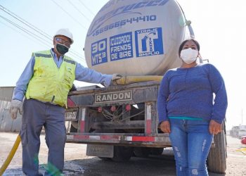 Chile: BHP realiza sanitización y distribución de agua en campamentos