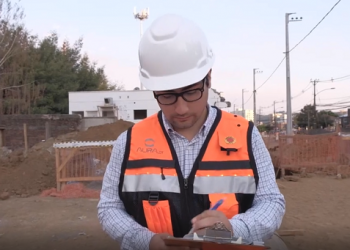 Chile: Chaleco inteligente ayuda a trabajadores a prevenir el Covid-19