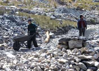 Mesa minera sobre pequeña minería