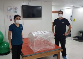 Chile: Aprimin entregó primeras 50 cápsulas de protección para personal médico