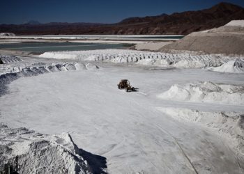 Productores de litio en Chile toman precauciones por coronavirus; no ven efecto en producción