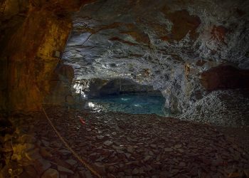 Tecnología: Rover Metals adquirirá acciones de Centennial Mining