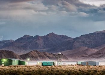 Bacanora firma contrato con GRES en proyecto sonora