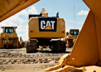 Covid-19 golpea la cadena de suministro de Caterpillar