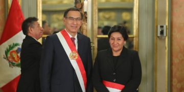 Presidente Martín Vizcarra con la ministra Susana Vilca