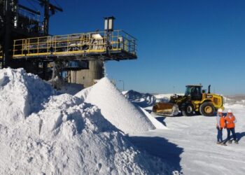 Chile: Cerro Dominador da inicio a hito de fusión de sales producidas por SQM