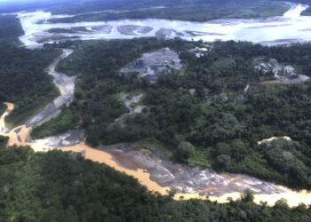 Minería ilegal en Perú