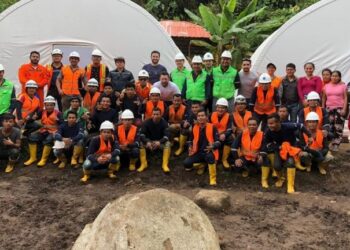 Equipo de solaris en Warintza