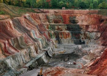 Chile: Minera de Luksic iniciará el trámite ambiental de su primer proyecto fuera de Chile