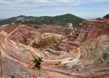 Mina Los filos de Equinox