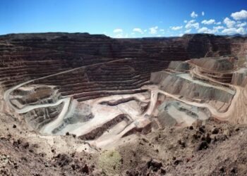 Mina de cobre cerro colorado
