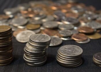 Cobre y níquel suben