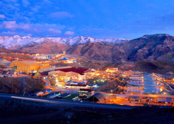 Codelco raises $800 million to face crisis