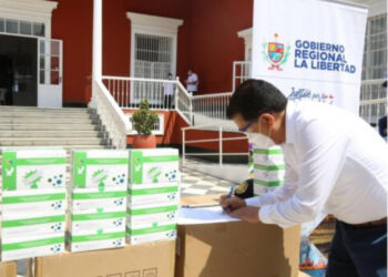 Minera poderosa realiza donación