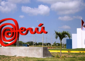 Economía de perú registra menor caída