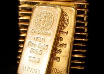 El oro vuelve a caer antes de anuncio de Biden sobre nuevos estímulos