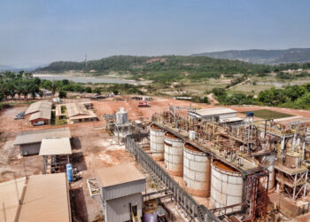 Aura minerals producción