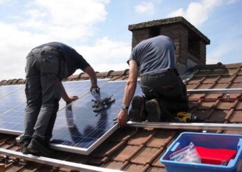 ¿Cuáles son los beneficios de la energía solar?