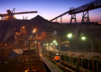 La tierra rara desbloquea la reacción clave en la mineralización de cobre, oro, plata y uranio