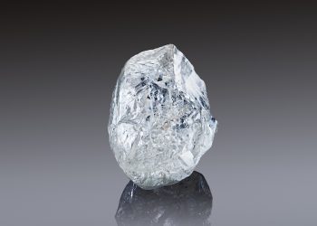 Alrosa pone a la venta un diamante del tamaño de una nuez
