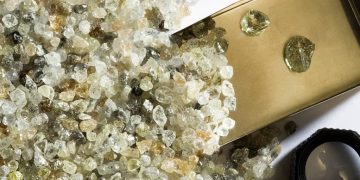 Star Diamond choca con Rio Tinto en el estudio de rotura de diamantes