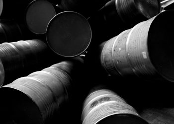 El petroleo se recupera gracias a datos economicos solidos