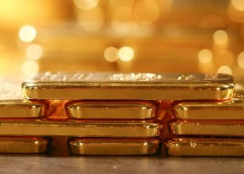 Oro sube por menor rendimiento de bonos EEUU y confinamientos en Europa