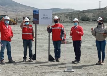 Chile: Colocan primera piedra de planta fotovoltaica que se instalará en un relave