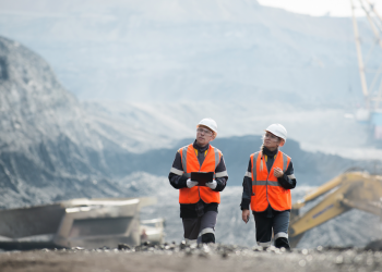 Nuevo programa de capacitación tiene como objetivo abordar la escasez de mano de obra y romper barreras en la minería canadiense