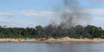 Los niveles más altos de contaminación atmosférica por mercurio ahora se encuentran en la selva amazónica debido a la minería de oro