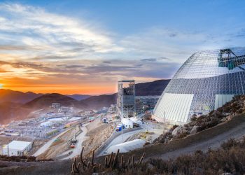 Anglo American sube guía de cobre en inicio de Quellaveco