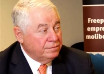 La política se vuelve contra la minería del cobre: ​​Adkerson de Freeport