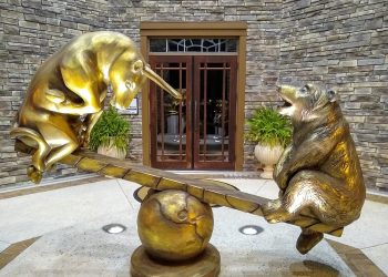 El precio del oro toca su nivel más alto desde noviembre por la caída de los rendimientos de los bonos y el dólar