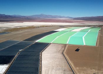 Argentina busca $10.000 millones en exportaciones mineras para 2030