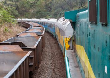 El precio del mineral de hierro aumenta debido a las fuertes lluvias que obligan a los mineros a detener las operaciones en Brasil