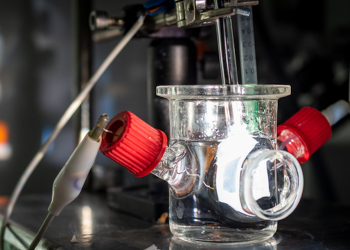 Dispositivo de fotosíntesis artificial a base de cobre avanza en la investigación de combustibles solares