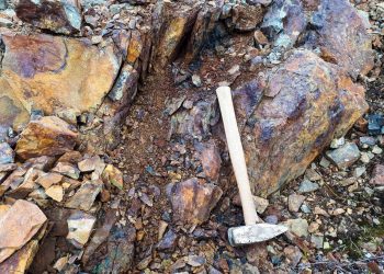Torr Metals y el gobierno de Tahltan firman un acuerdo de cobre y oro de Latham