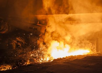 El precio del mineral de hierro amplía las ganancias a pesar de los renovados controles de producción de acero en Tangshan