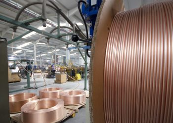 El precio del cobre se mantiene estable ante la disminución de las preocupaciones de omicron
