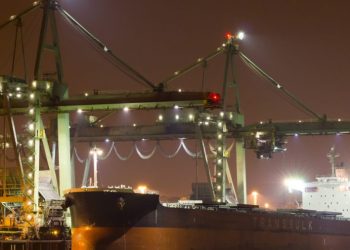 El precio del mineral de hierro cae un 7% a medida que continúa la ruta